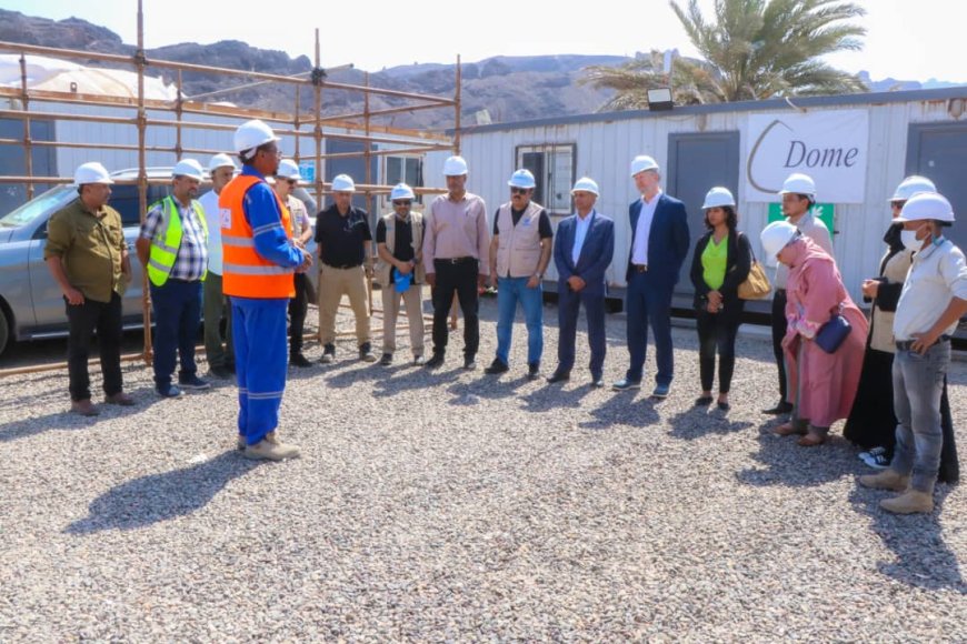 وفد البنك الدولي يطلع على سير العمل في مشروع محطة ضخ المياه بمنطقة البرزخ