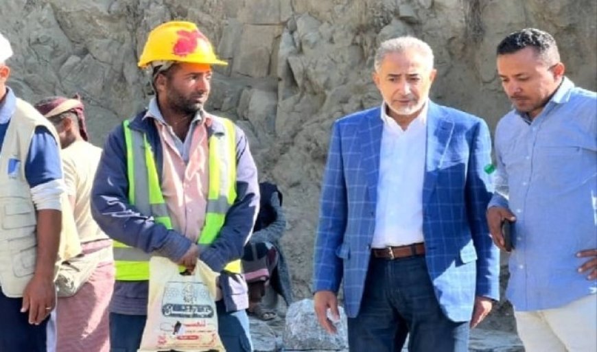 رئيس مجلس إدارة إقليم اليمن يتفقد سير صيانة طريق «الأعروق - حيفان» الرابط بين تعز وعدن...