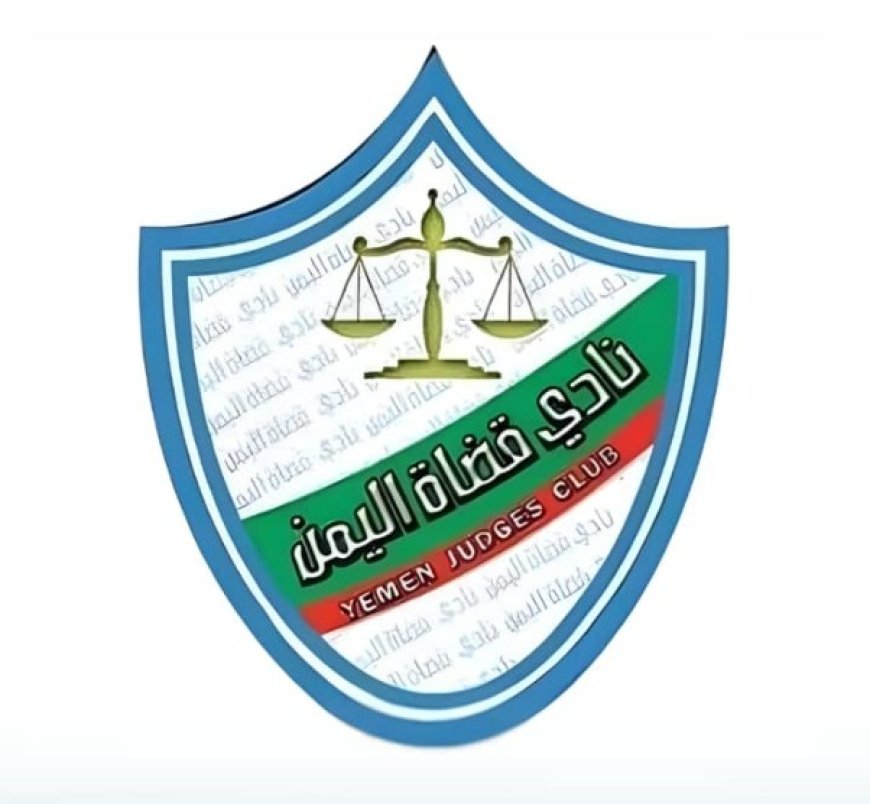 مسؤول أمني حو...ثي يعتدي على قاضٍ في الحديدة...