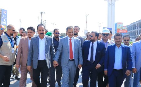 لملس والحريزي يفتتحان مشروع تأهيل شارع المدينة الرياضية – السيلة وأولى حدائق العائلة بالشيخ عثمان