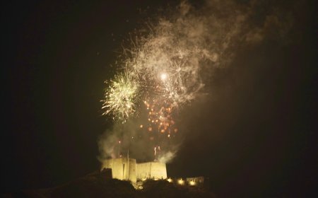 عاجل: عدن تتلألأ… الحزام الأمني يحتفل بتحرير وادي حضرموت بإطلاق ألعاب نارية أضاءت سماء العاصمة(صور)