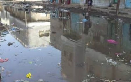 تفشي الملاريا يفاقم معاناة الحديدة وسط طفحٍ للصرف الصحي وتجاهل حو...ثي...