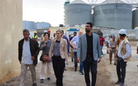 وفد من البنك الدولي يزور منظومة الصيد في مركز الدوكيارد في العاصمة عدن...