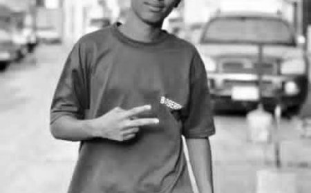 عاجل: غداً تشييع جثمان الشهيد عمرو عدنان في عدن بعد العثور عليه مقتولاً في العند