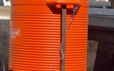 تصرّفات صادمة في إب… تسميم متكرر لترامس ماء السبيل بشارع العدين