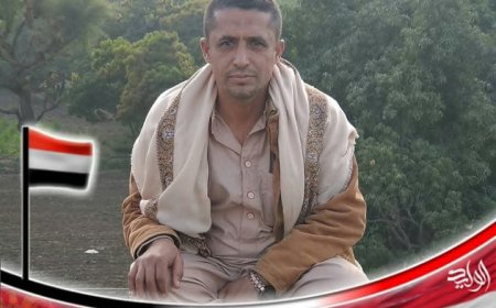 عاجل: وفاة قيادي بارز في حزب الإصلاح بتعز متأثرًا بإصابته جراء استهداف مقر الحزب