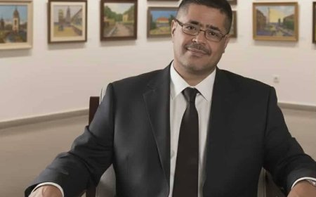 بسبب محزن..الفنان التشكيلي عدنان جمن يعرض لوحاته للبيع