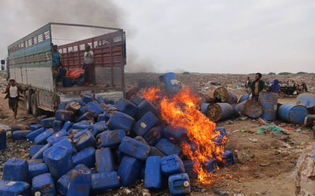 الداؤودي يشيد بجهود قسم صحة البيئة بضبط المخالفات..إتلاف ( 10 ) أطنان من المواد الكيميائية والزراعية منتهية الصلاحية في مديرية المنصورة بعدن.....