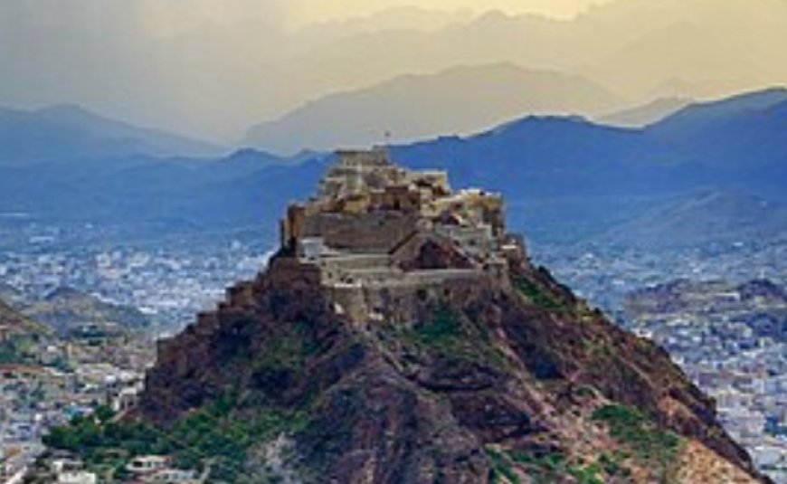 بلاغ يطالب بالتحقيق في محاولة اختطاف ناشط بتعز.....