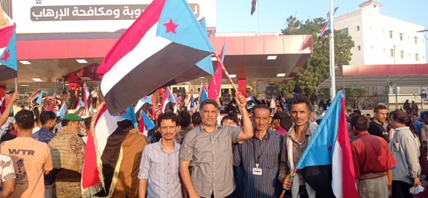 مجلس الحراك المدني بعدن ينضم للاعتصام المفتوح المطالب بالاستقلال