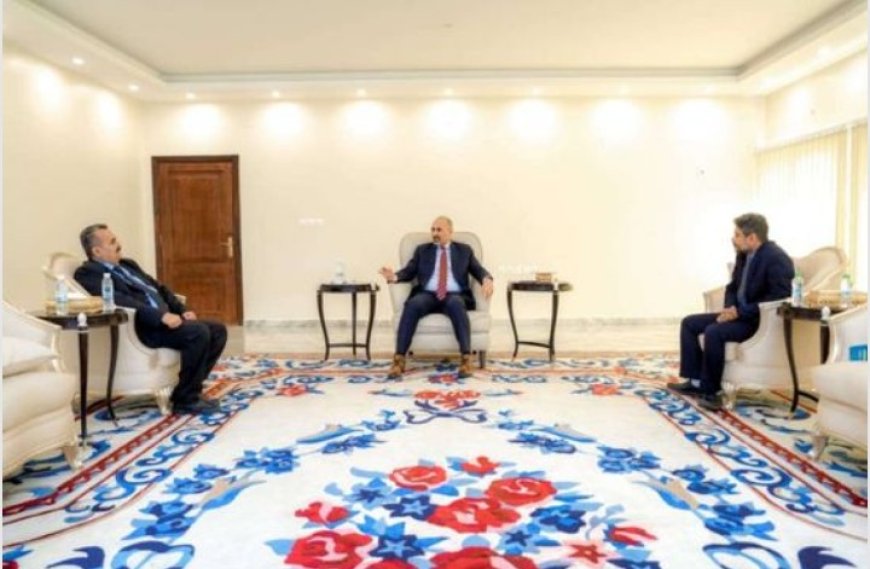 الزبيدي يشدد على الأهمية الاستراتيجية لمطار عدن الدولي ...