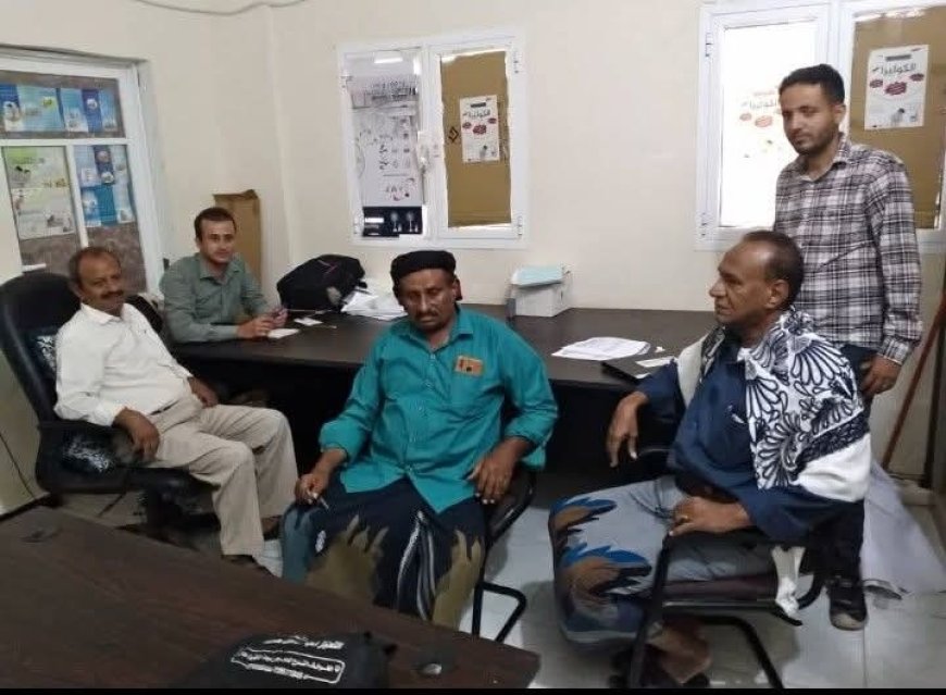 اجتماع تنسيقي لمعالجة المياه الراكدة في الخوخة...