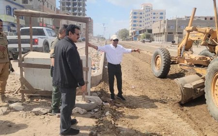 بعد إستئناف العمل فيه مؤخراُ..مدير عام المنصورة يتفقد مشروع "إعادة تأهيل شارع التقنية - تقاطع بئر أحمد.....