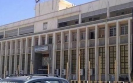 مركزي العاصمة عدن يوقف 3 منشآت صرافة ويغلق مقراتها ...