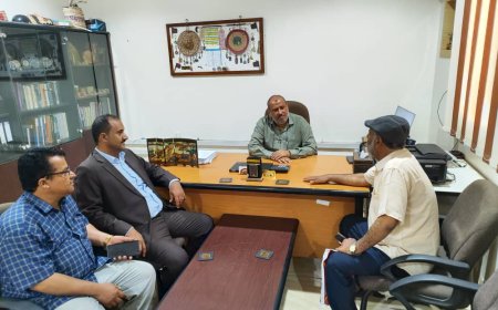 مدير عام قعطبة بكر الشاعري يناقش مشاريع تنموية مع مدير الصندوق الاجتماعي للتنمية فرع عدن