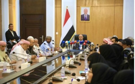 عضو الرئاسي الخنبشي يعقد لقاءا موسعا سياسيا ومجتمعيا في المكلا ...