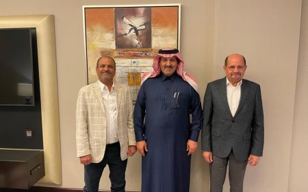 اللواء شلال علي شايع يبحث مع رئيس الوزراء والسفير السعودي تعزيز جهود جهاز مكافحة الإرهاب