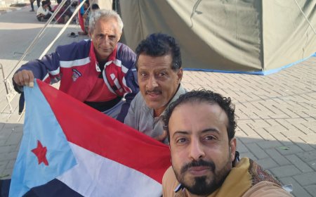 فيما أعلن سوف يبدأ من وزارة الصحة.. الدكتور محمد ربيد مدير عام المشاركة المجتمعية بالوزارة يعلن تأييده للتصعيد الشعبي ويدعو لرفض تواجد القيادات الشمالية في مرافق الجنوب