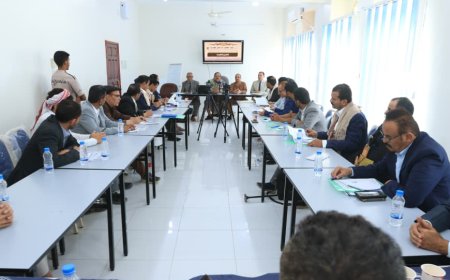 مأرب تدشّن دورة نوعية لتعزيز الحوكمة وتحسين جودة التقارير الحكومية....
