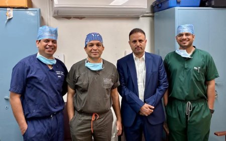 المستشار الطبي يبحث التسهيلات العلاجية المجانية لجراحة أورام الدماغ والعمود الفقري