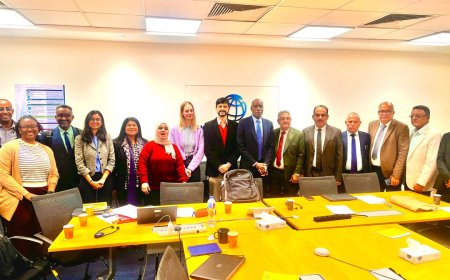 الوزير السقطري يطّلع على نتائج اجتماعات وفد الوزارة مع البنك الدولي ومؤسسة التمويل الدولية بشأن مشروع دعم سلسلة قيمة الألبان