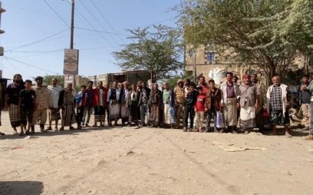 محتجون في الضالع يحذرون من استمرار حرمان الأسر من الدعم الغذائي ..