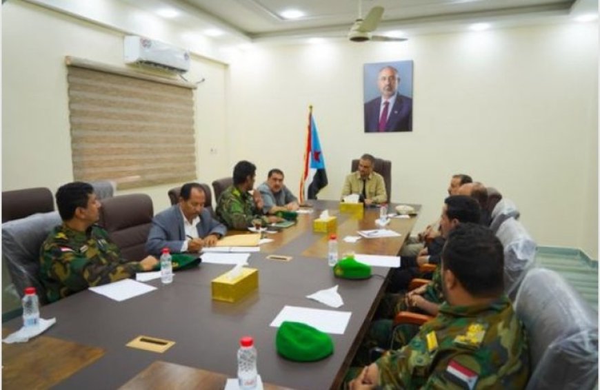 اللجنة الأمنية برئاسة لملس تناقش ملامح الخطة الأمنية المزمع تنفيذها خلال العام 2026م...