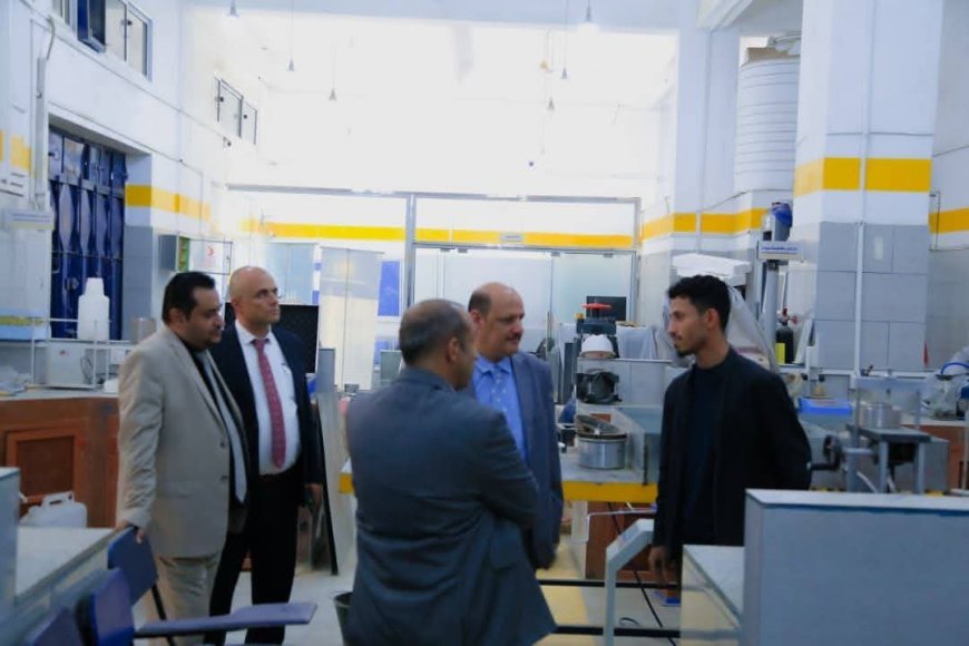 مستشار وزارة التعليم العالي يزور الجند ويشيد بإمكاناتها