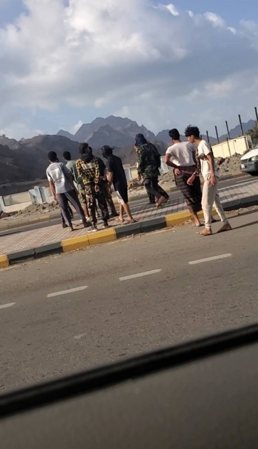 عاجل: قوات العمالقة تُفشل محاولة اقتحام وسرقة جبل حديد في عدن