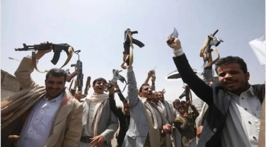 الحو...ثيين يحتجزون 12 مدنيًا في البيضاء رغم تسوية قبلية...