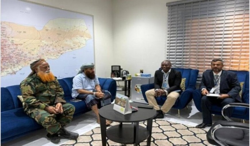 قائد الفرقة الثانية عمالقة يؤكد حرصه على توفير بيئة آمنة ومستقرة تسهم في دعم عمل المنظمات الدولية في المناطق المحررة.. ..