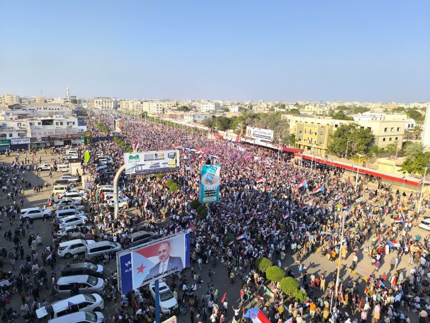 الصحفي ياسر اليافعي: شعب الجنوب ينهض رغم الجراح ويتمسك بحقه في استعادة دولته