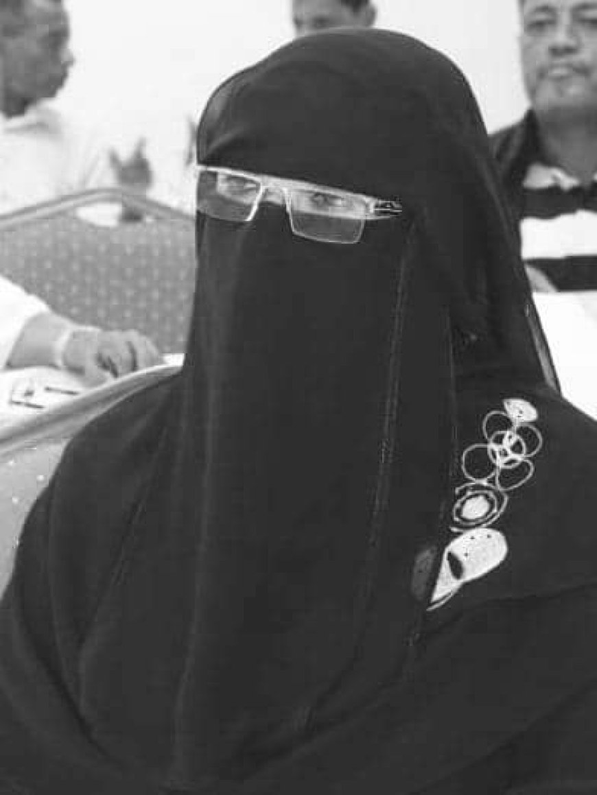 اللجنة الوطنية للمرأة تنعي الرائدة النسوية فائزة بامطرف رئيسة فرعها بمحافظة حضرموت .. .