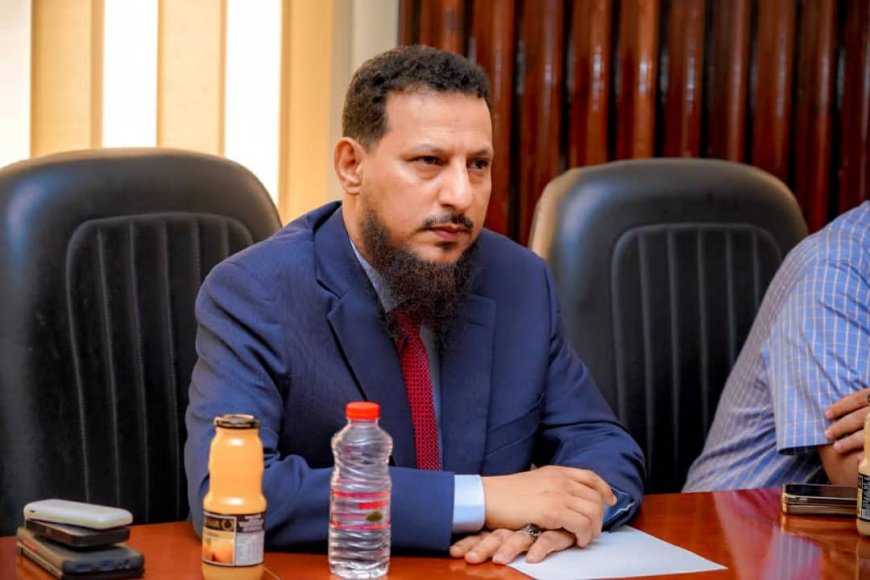 فيما طالبوا عبدالرحمن شيخ البدء بإصلاحات داخل ديوان المحافظة..ناشطون ينتقدون تضخم مناصب الوكلاء في عدن 