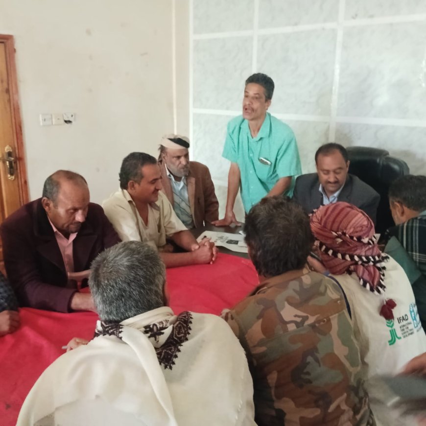 المدير العام بكر الشاعري يبحث مع اللجان المجتمعية تفعيل العمل المجتمعي بمديرية قعطبة