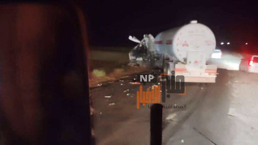 عاجل:حادث تصادم بين مقطورة غاز وباص نقل جماعي على طريق  بمأرب