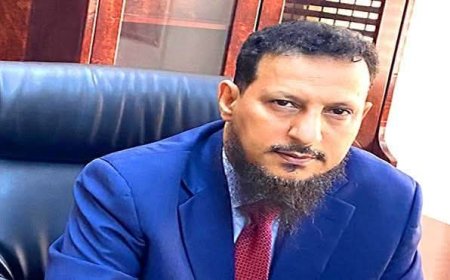 الصحفي عبدالرحمن أنيس يحمّل محافظ عدن مسؤولية مباشرة ويطالب بتحرك عاجل لحماية الصحافة عقب اقتحام مقر مؤسسة عدن الغد 