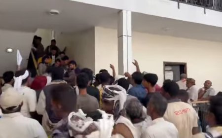 الصحفي خالد السبراتي :رواتب ضعيفة وزحام مرهق…البطاقة الإلكترونية تثير الجدل في عدن(صورة)