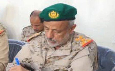 صحفي يطالب بمحاسبة قائد عمليات المنطقة العسكرية الثانية ويحمله مسؤولية الانهيار