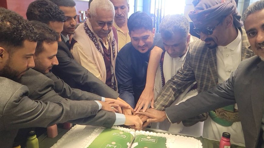 بمعية أمين عام المجلس المحلي سعيد الراعي..مدير عام الشمايتين بتعز يفتتح فرع بنك عدن الأول بمدينة التربة