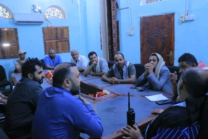 ​العميد نجيب ورق مدير شرطة محافظة الحديدة  يشيد بتعاون الأعيان والمواطنين مع الأجهزة الأمنية....