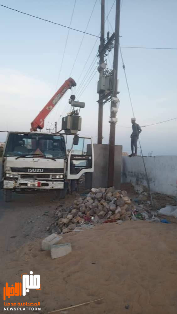 المؤسسة العامة لكهرباء ساحل حضرموت توجه بتركيب محول جديد لكهرباء ميفع بمديرية بروم ميفع