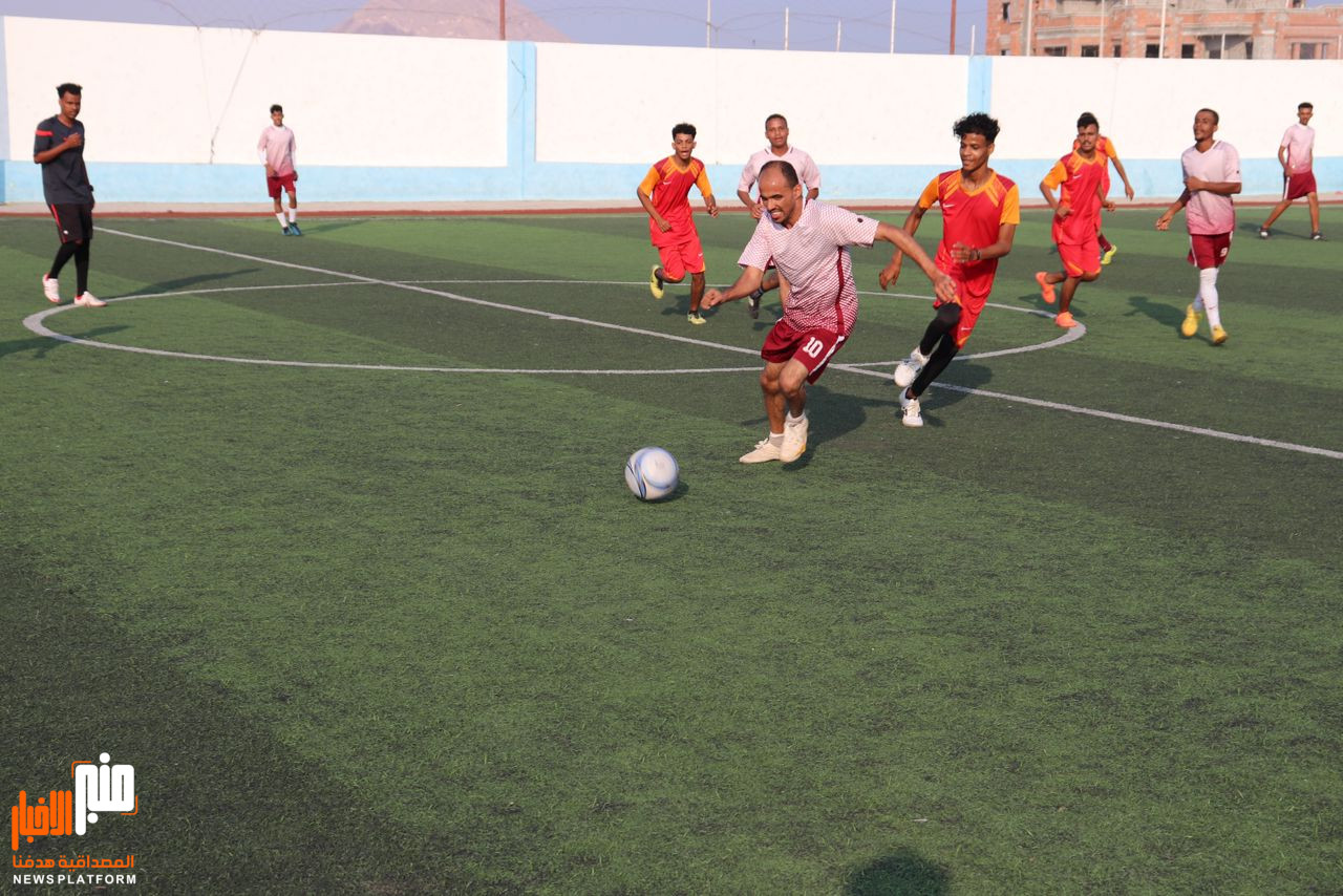 المجلس الطلابي بجامعة حضرموت يدشن دوري كرة القدم  لطلاب كلية الآداب والعلوم الإنسانية