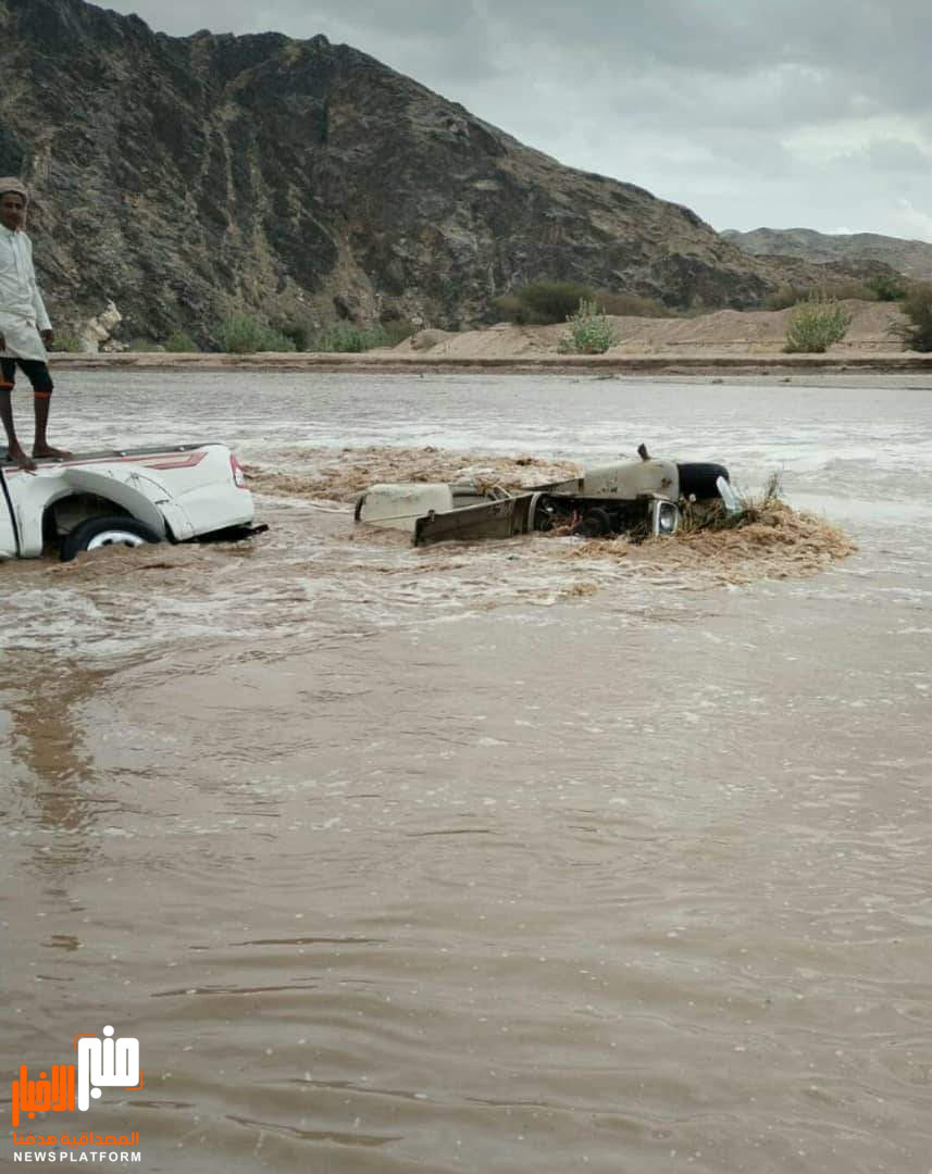 يحدث الان.. هطول أمطار غزيرة في الجوف