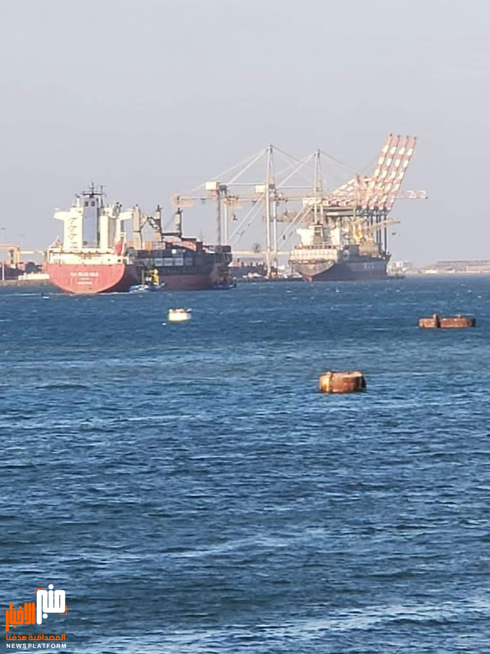 سفينة الحاويات EA Blue Nile تدخل ميناء عدن فور وصولها